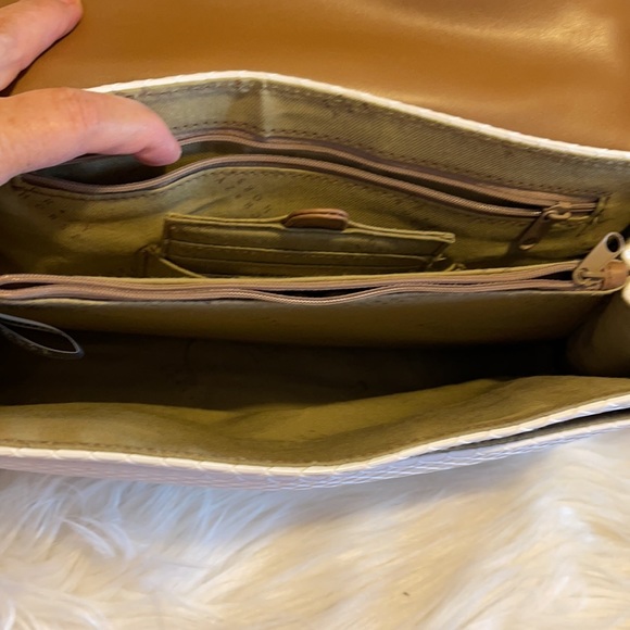 CRAZY HORSE CROSSBODY BAG - Picture 9 of 10